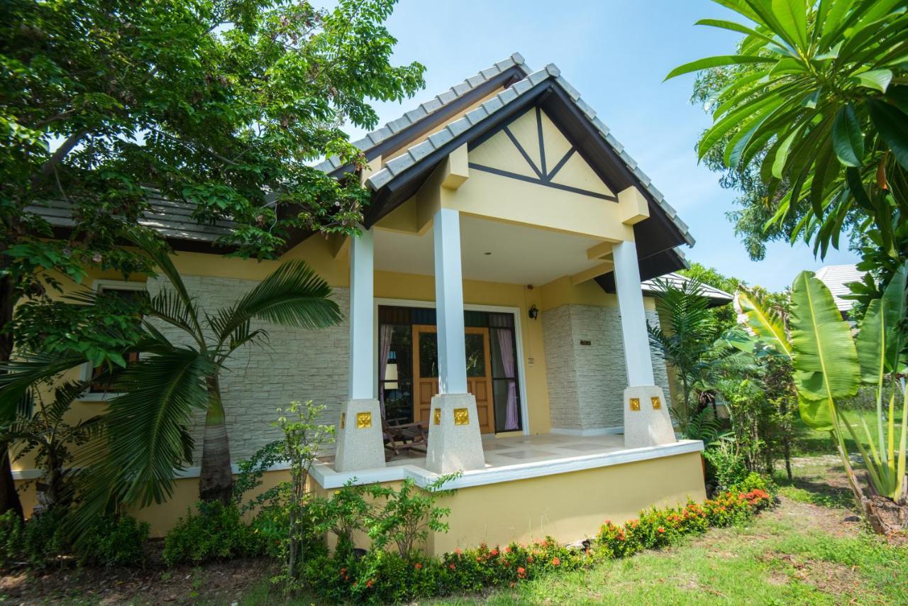 Baan Talay See Cream Resort Samut Songkhram Zewnętrze zdjęcie